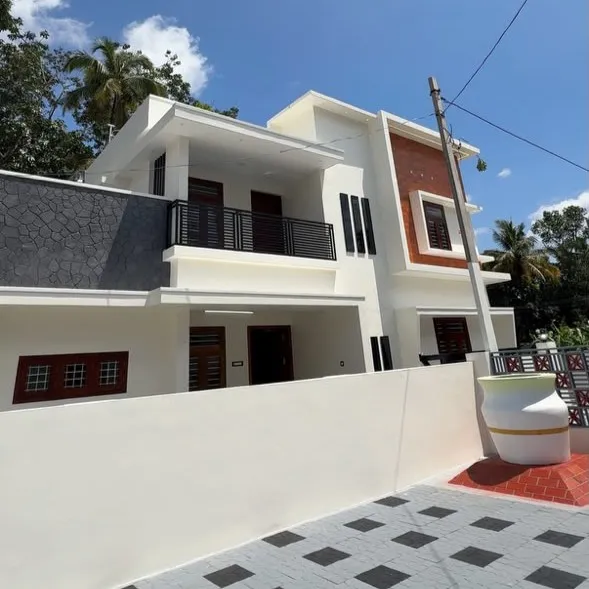 5.75 Cents 4 BHK Premium house 2100 SQFT in Perumpuzha Junction, Kollam