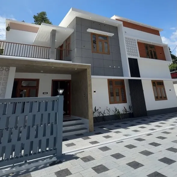 5.5 Cents 4BHK Premium House 2100 Sqft in Perumpuzha Jn, Kollam